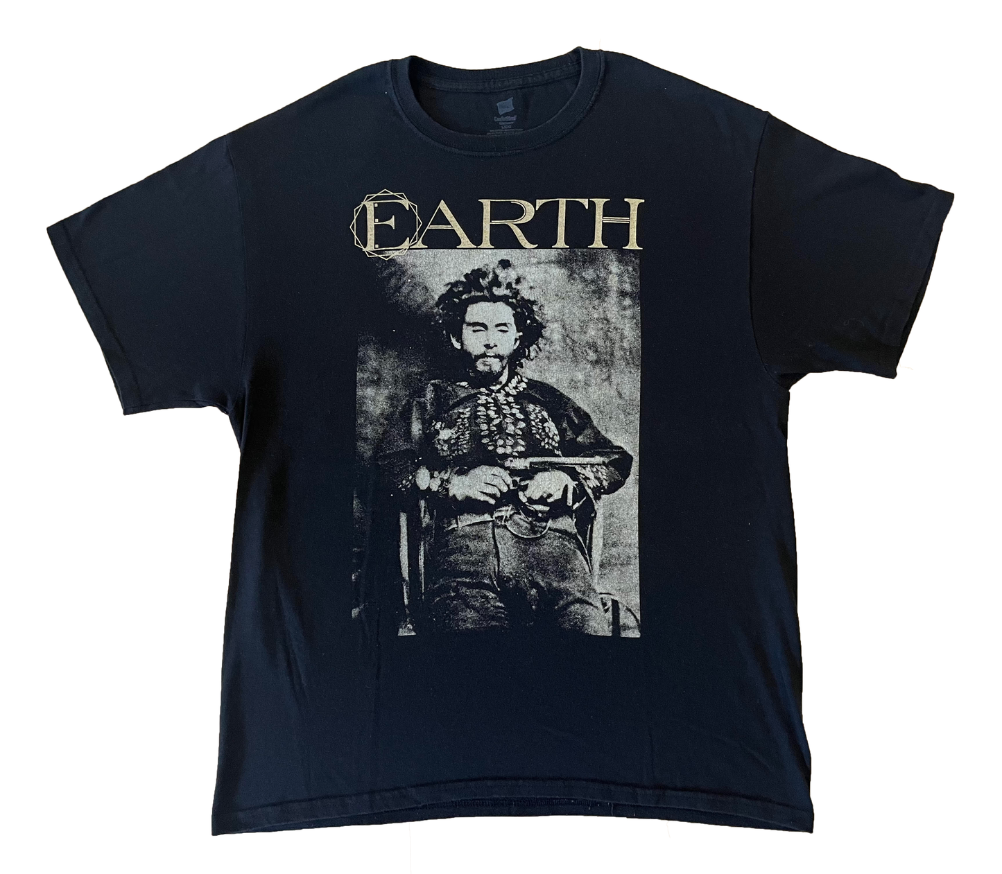 EARTH PRE-LOVED TSHIRT (L)